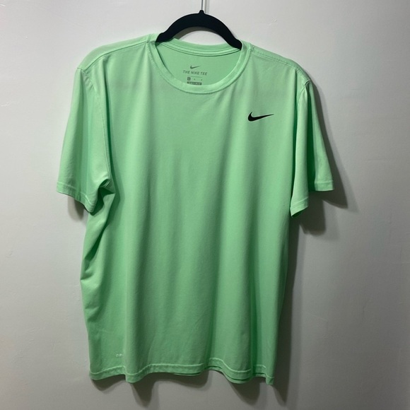 Nike Other - NIKE,MEN,LIGHT GREEN,DRI-FIT,SHORT SLEEVE,MILER T-SHIRT.SIZE-LARGE.